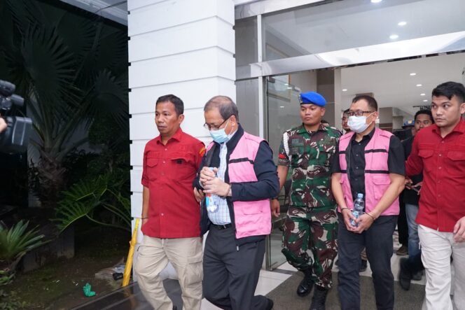 
					*Dua Pejabat PT INALUM Ditahan Kejati Sumut, Diduga Rugikan Negara Rp133 Miliar Lebih dalam Kasus Penjualan Aluminium*