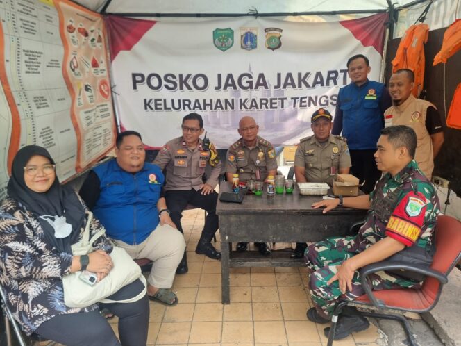 
					Sinergi Tiga Pilar Karet Tengsin Bersama LMK dan FKDM dalam Menjaga Kamtibmas serta Jaga Jakarta