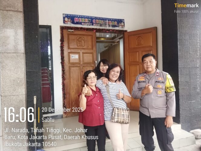 
					Bhabinkamtibmas Cooling System Jelang Natal 2025, Pantau Kesiapan Gereja Hosana Tanah Tinggi
