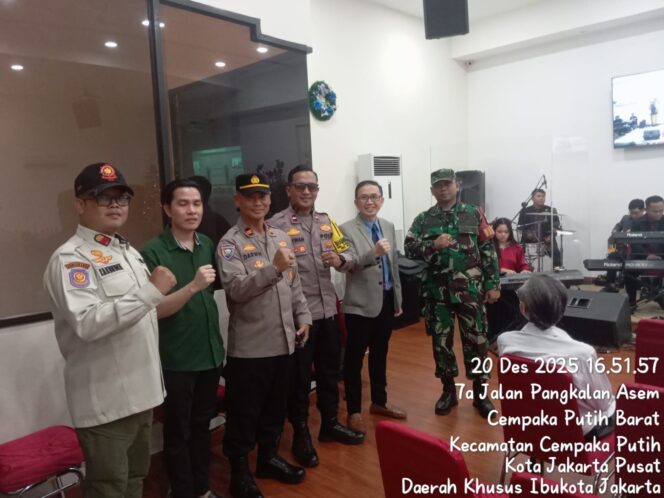 
					Pengamanan Ibadah Natal 2025 di Kampung Rawa, Polisi Pastikan Jemaat Beribadah Aman dan Nyaman