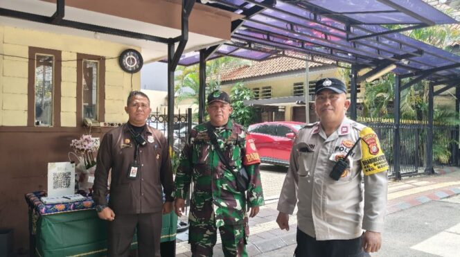 
					Sinergi TNI–Polri Pastikan Kesiapan Nataru di Gereja St. Theresia Menteng