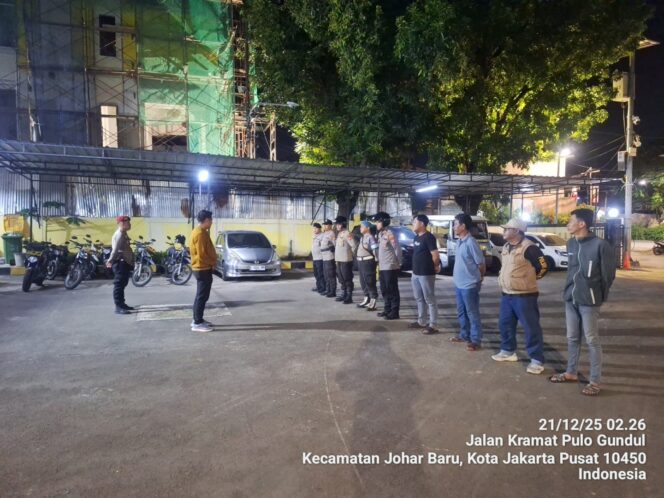 
					Polsek Johar Baru Gelar Apel Patroli Cipta Kondisi Antisipasi Guantibmas Dini Hari