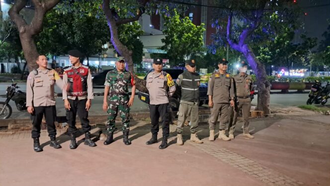
					OPS Lilin 2025 Jelang Nataru, Tiga Pilar Kemayoran Perketat Pengamanan Malam Hari