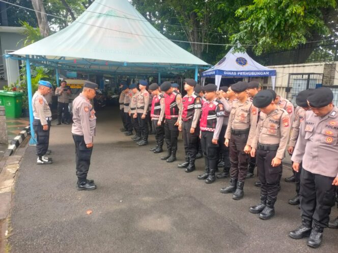 
					Siaga Nataru di Jantung Kota, Pospam Bundaran HI Kerahkan 42 Personel Gabungan