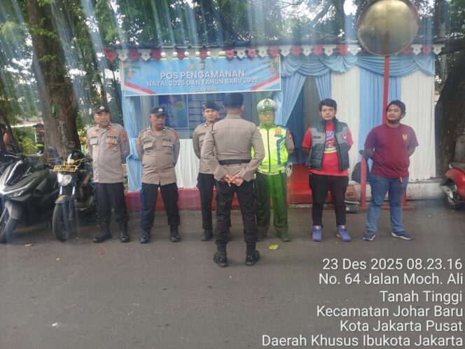 
					Apel Pospam Kota Paris Digelar, Polisi Siap Amankan Natal 2025 dan Tahun Baru 2026