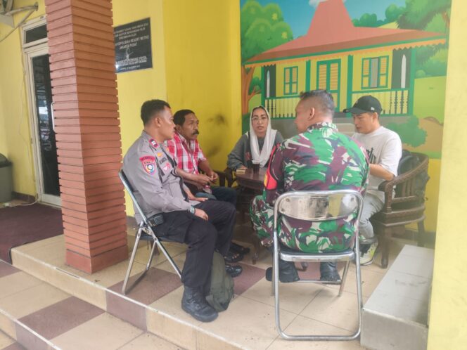 
					Jelang Nataru, Bhabinkamtibmas dan Babinsa Benhil Ajak Ketua RW dan Tokoh Masyarakat Jaga Lingkungan