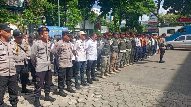 
					Apel Bersama Operasi Lilin 2025 Digelar di Kecamatan Senen, 110 Personel Disiagakan mn m