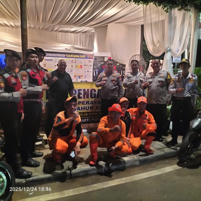 
					Polsek Metro Menteng Amankan Misa Natal di Gereja GPIB Paulus, 2.000 Jemaat Beribadah Dengan Khidmat