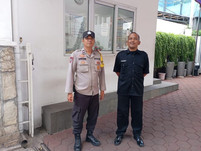 
					Pengamanan Humanis Polsek Senen, Ibadah Natal GKI Kwitang Berlangsung Aman dan Khidmat