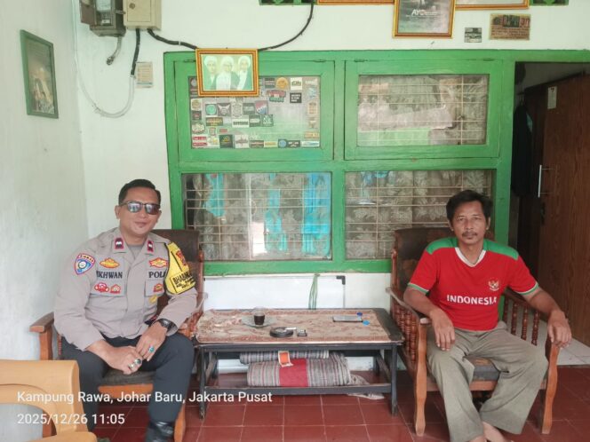 
					Cooling System dan Sambang Ketua RT, Bhabinkamtibmas Kampung Rawa Perkuat Kamtibmas Wilayah