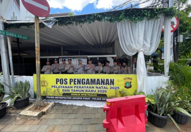 
					Patroli Bersama Bintara Remaja, Polsek Menteng Pastikan Keamanan Nataru Tetap Kondusif