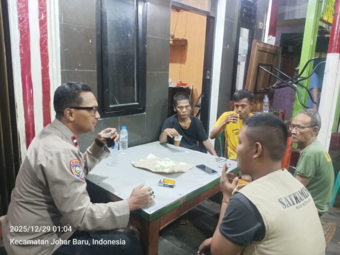 
					Hadir di Jam Rawan, Pos Satkamling RW 02 Kampung Rawa Disambangi Bhabinkamtibmas