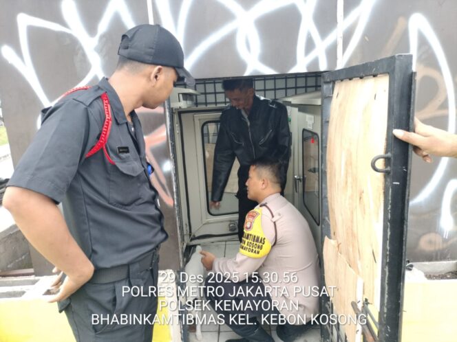 
					Polisi Pastikan Pompa Air Underpass Timur Kemayoran Siap Hadapi Cuaca Ekstrem