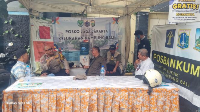 
					Bhabinkamtibmas Kampung Bali Gelar Koordinasi Bersama FKDM Jelang Malam Tahun Baru untuk Ciptakan Harkamtibmas Kondusif
