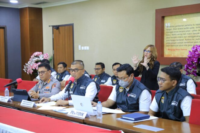 
					Kortastipidkor Polri Tetapkan Enam Tersangka Korupsi Pembiayaan LPEI ke PT DST dan PT MIF