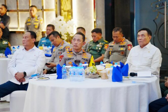 
					Kapolri Monitor Malam Tahun Baru, Pastikan Pengamanan dan Pelayanan Masyarakat Optimal