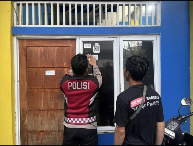 
					Unit Samapta Polsek Sawah Besar Sosialisasikan Aduan Barcode di Pasar Baru