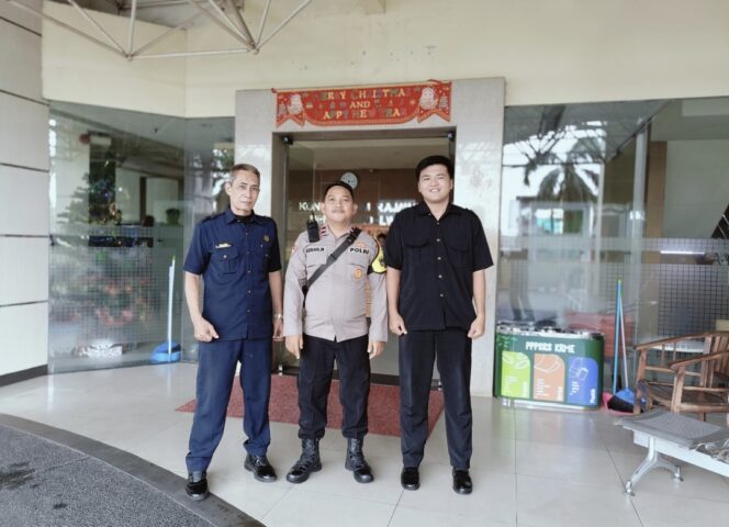 
					Padal Pimpin Apel Dini Hari, Polsek Johar Baru Gelar Patroli Cipta Kondisi Antisipasi Guantibmas