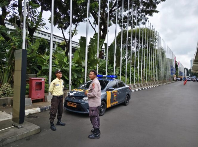 
					Unit Patroli Polsek Metro Tanah Abang Laksanakan Patroli Dialogis di Kawasan JCC GBK Senayan