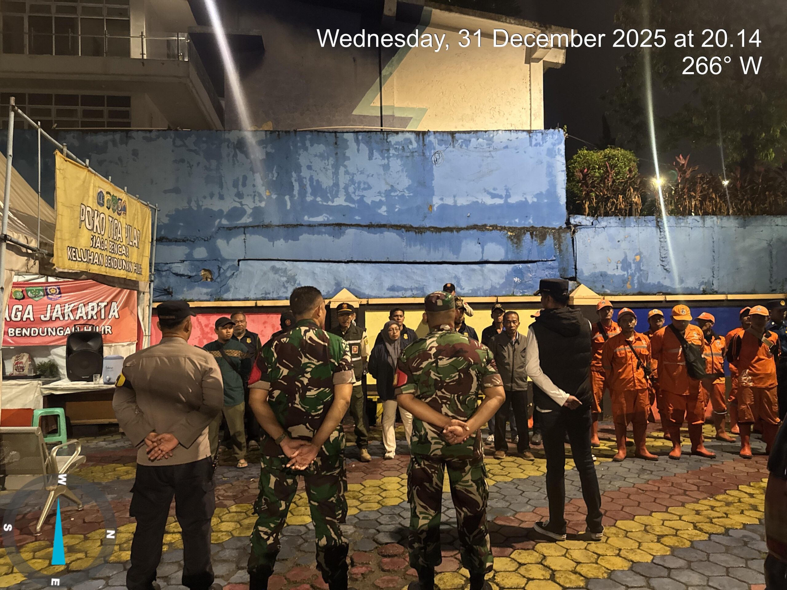 Tiga Pilar Kelurahan Bendungan Hilir Gelar Apel Pengamanan Malam Tahun Baru 2026