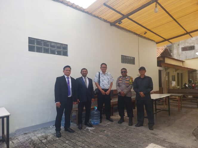 
					Polisi Pastikan Umat Beribadah Nyaman, Gereja Beth Edhen Dijaga Ketat di Awal Tahun 2026
