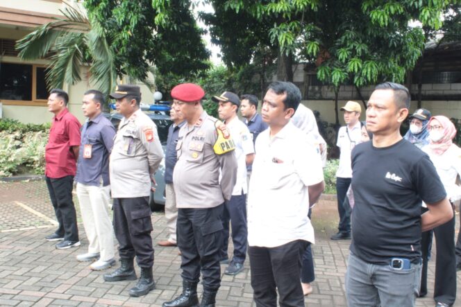 
					Apel Kesiapan Digelar, Polsek Kemayoran Optimalkan Pengamanan Malam Tahun Baru 2026