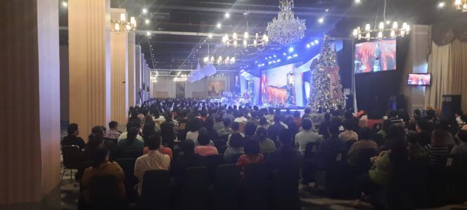 
					Pengamanan Ibadah Awal Tahun di Gereja Glow Fellowship Centre, Polri Pastikan Berjalan Aman dan Kondusif