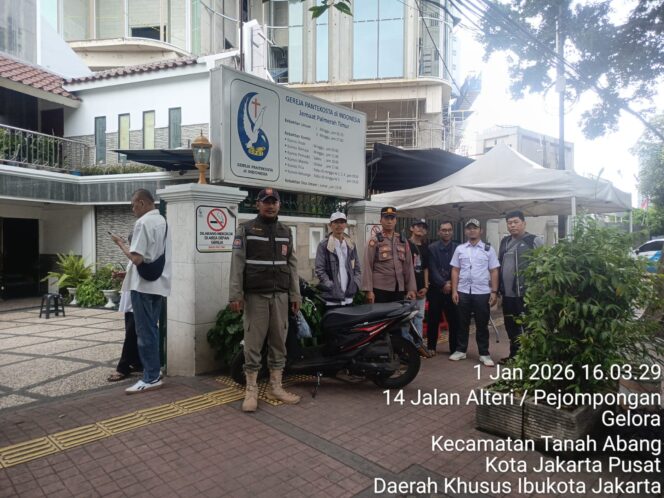 
					Polsek Metro Tanah Abang Pastikan Keamanan Ibadah Tahun Baru di Gereja Pantekosta Tanah Abang