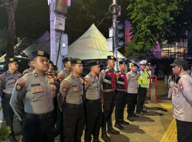 
					Pengamanan Malam Nataru Diperketat, Pospam Bundaran HI Siagakan 25 Personel Gabungan