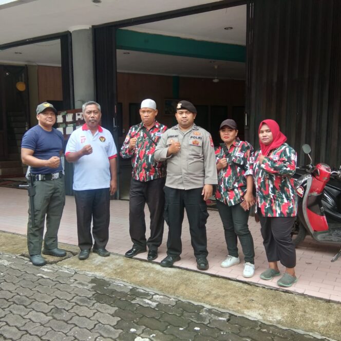 
					Polisi Lakukan Pengamanan Ibadah Natal dan Tahun Baru di GKP Kristen Pasundan Johar Baru