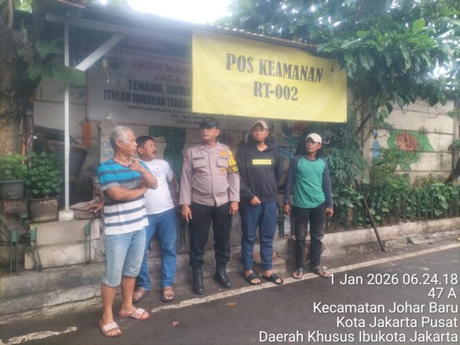 
					Patroli Pagi Hari Libur Nataru, Bhabinkamtibmas Bersama Warga Antisipasi Tawuran di Perbatasan Johar Baru–Senen