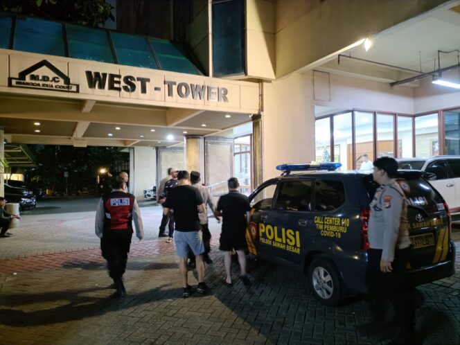 
					Layanan 110″ Tepat Bergerak Cepat, Polisi Redam Keributan di Apartemen Mangga Dua Court