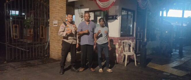 
					Sambang Satkamling, Bhabinkamtibmas Cikini Ajak Warga Perketat Keamanan Wilayah