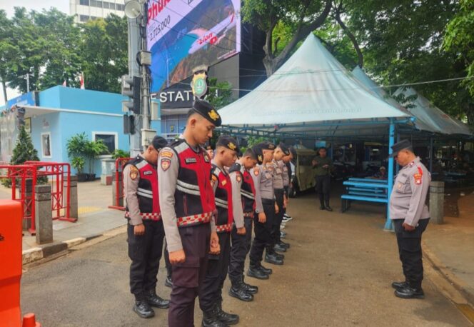 
					Apel Pospam Nataru Bundaran HI, 29 Personel Gabungan Disiagakan Jaga Keamanan