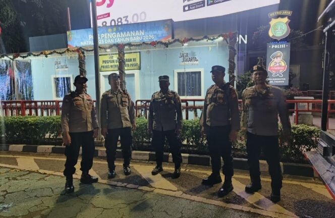
					Patroli Cipkon Pantau Pospam Nataru Bundaran HI, Menteng Tetap Aman dan Kondusif