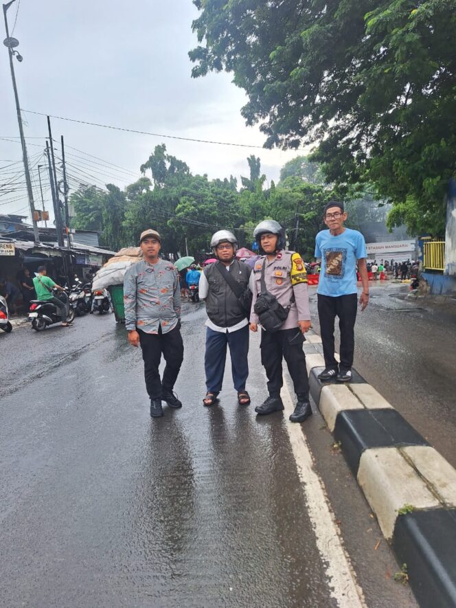 
					Bhabinkamtibmas Pegangsaan Perketat Pengamanan Perbatasan, Antisipasi Dampak Tawuran Manggarai