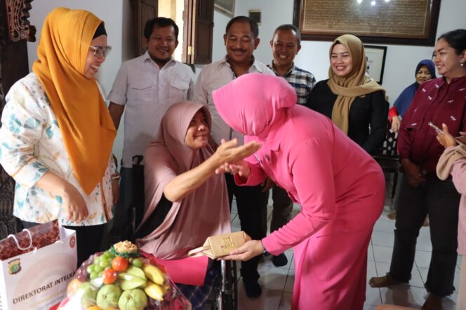 
					Sambut HUT ke- 80 Tahun, Ditintelkam Polda Metro Jaya Berbagi Kasih ke Panti