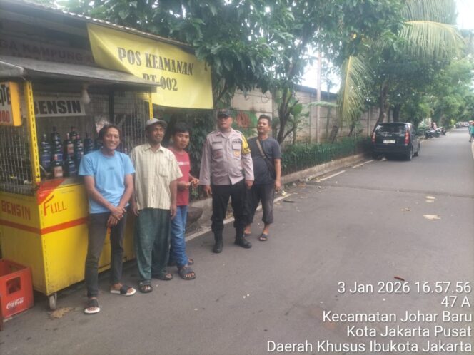 
					Cegah Tawuran Sejak Dini, Polisi dan Warga Perkuat Pengawasan RW 08 Johar Baru
