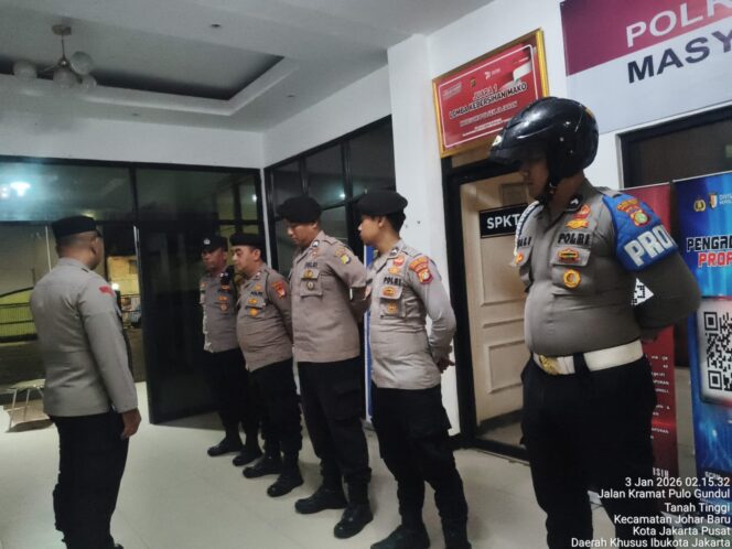 
					Apel Patroli Cipta Kondisi Antisipasi Guantibmas, Polsek Johar Baru Perkuat Pengamanan Dini Hari