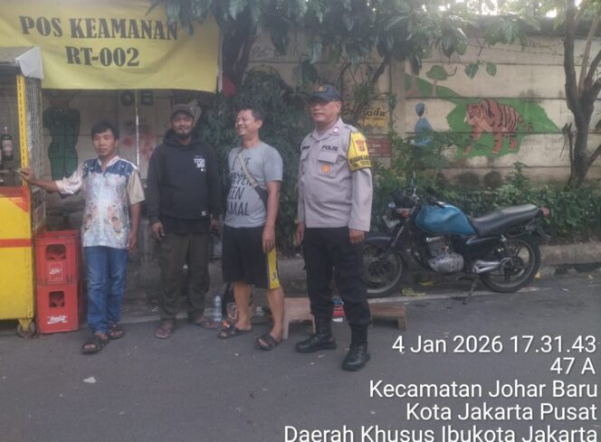 
					Cegah Tawuran Sejak Dini, Polisi dan Warga RW 08 Johar Baru Perkuat Pemantauan Lingkungan