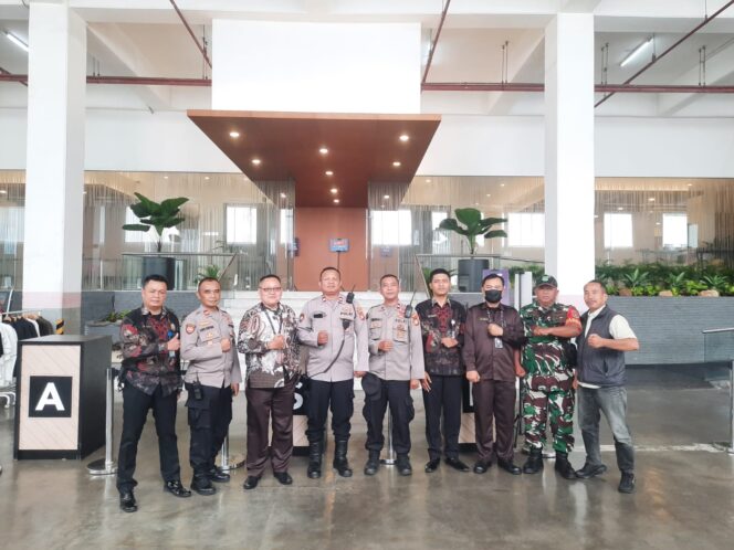
					TNI-Polri Pastikan Ibadah Minggu Aman di Gedung Annex Thamrin