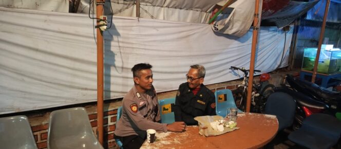 
					Patko 1012 Laksanakan Patroli Dialogis di Cideng Timur, Antisipasi Kerawanan Kamtibmas