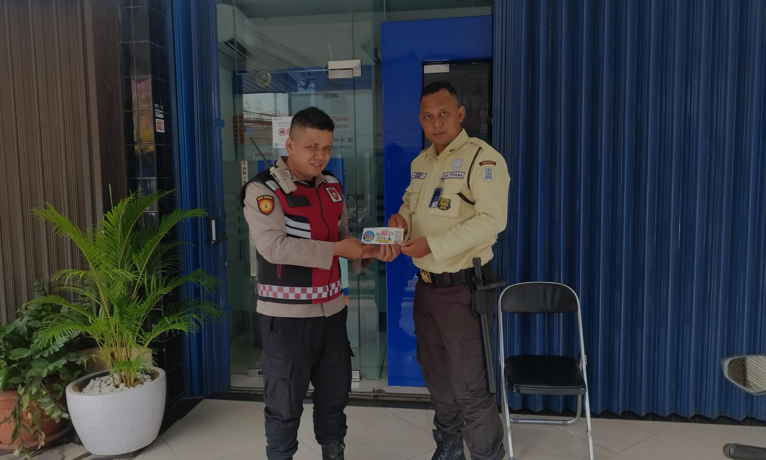 Warga Sawah Besar Dikenalkan Lapor Kamtibmas via Barcode Polisi