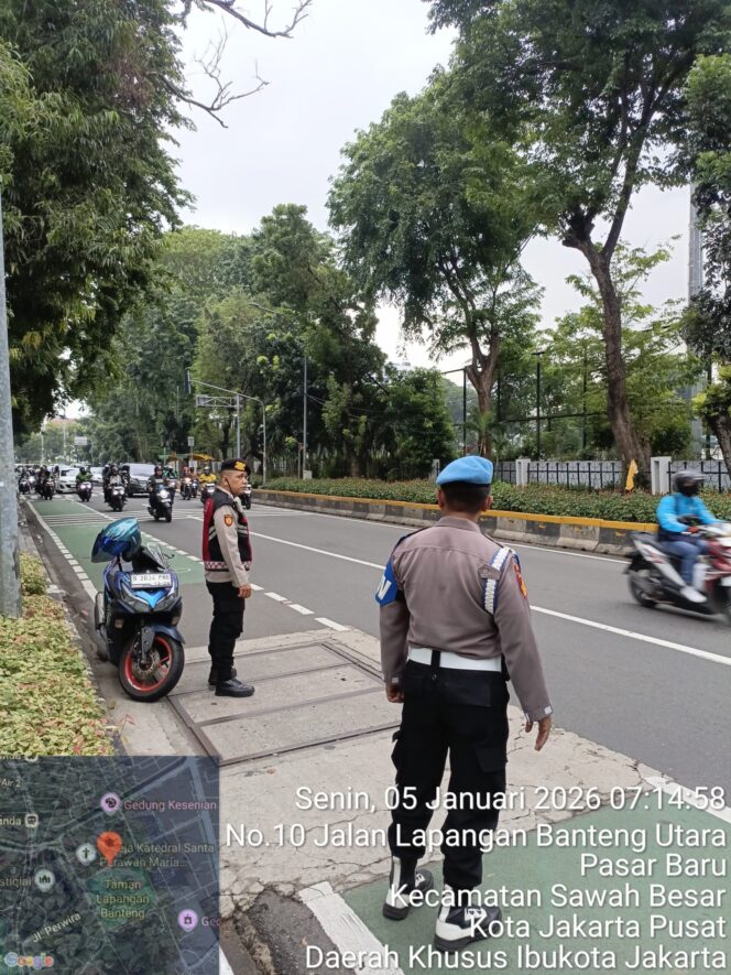 
					Pelayanan Pagi Polsek Sawah Besar, Polisi Pastikan Warga Nyaman Beraktivitas