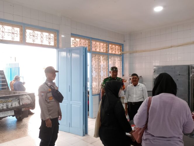 
					Patroli Dialogis Bhabinkamtibmas Dan Babinsa” Jaga Kamtibmas RW 05 Kartini