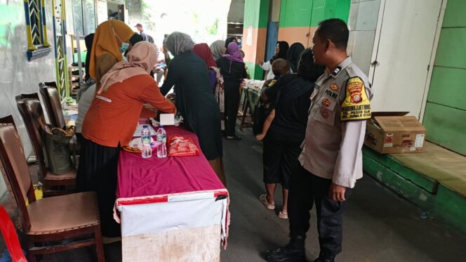 
					Polisi Monitoring Posyandu, Warga Pasar Baru Merasa Terbantu