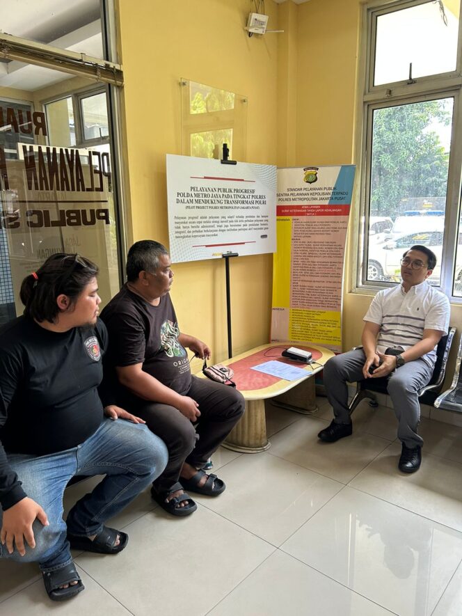 
					Lapor 110, Ribut Soal Parkir, Pengendara Motor dan Juru Parkir di Jalan Karet Pasar Baru Barat VI Berdamai