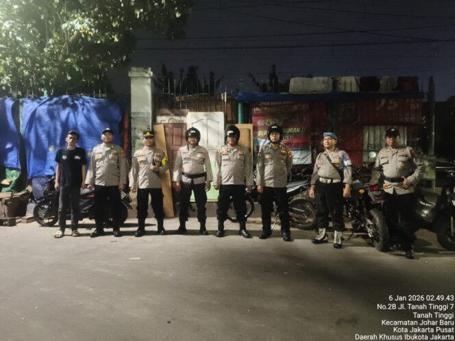 
					Patroli Malam hingga Dini Hari, Polisi Jaga Stabilitas Johar Baru