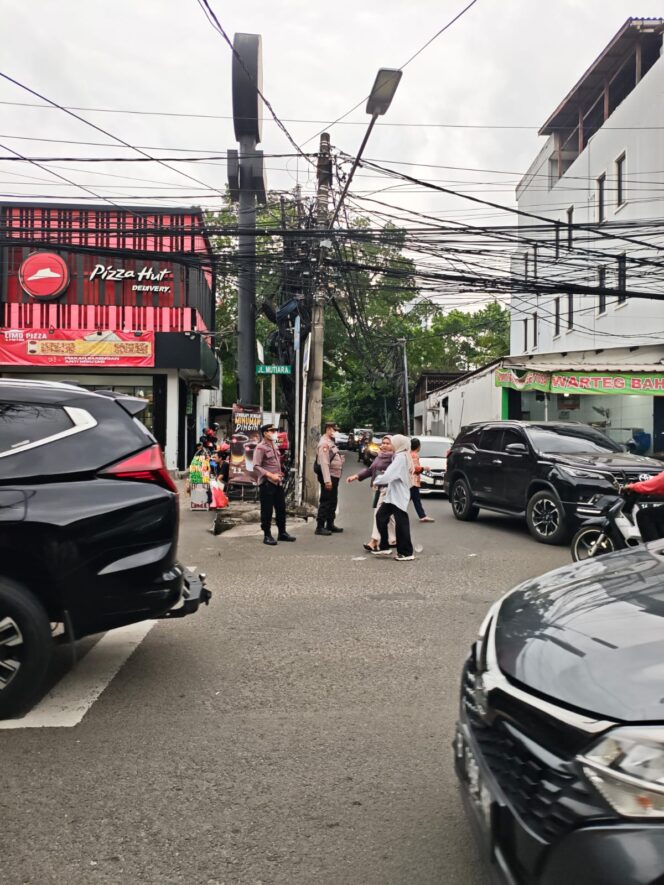 
					Berikan Pelayanan Prima, Patko 1051 Atur Lalu Lintas di Wilayah Bendungan Hilir