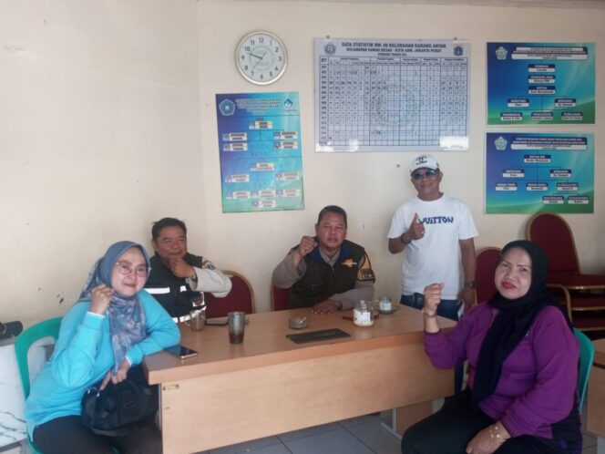 
					Polisi Sambangi Warga Karang Anyar, Bahas Cegah Kenakalan Remaja dan Bencana